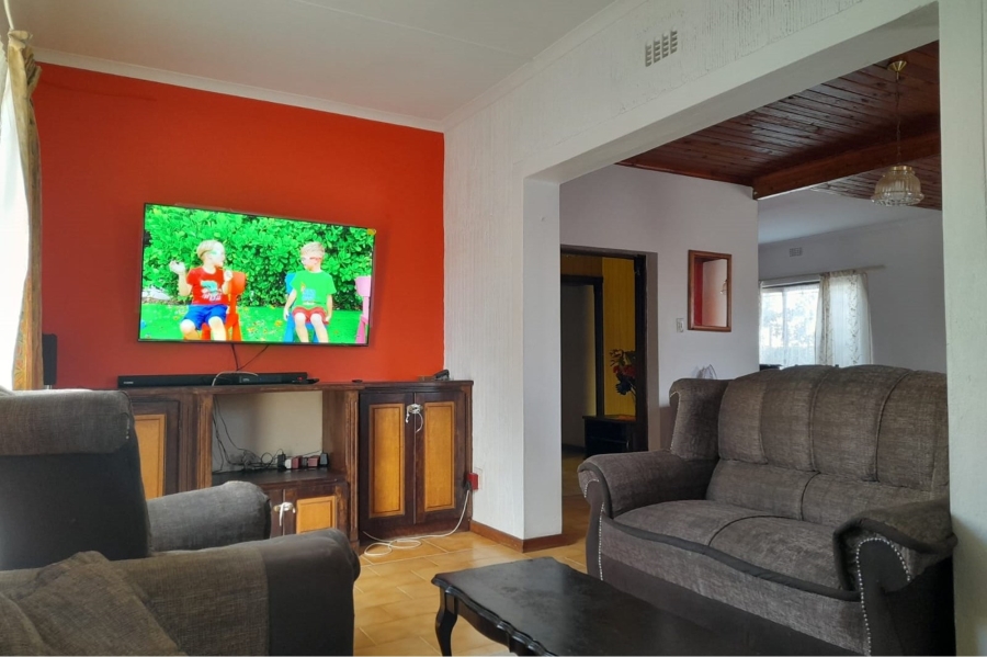 3 Bedroom Property for Sale in Firgrove Western Cape